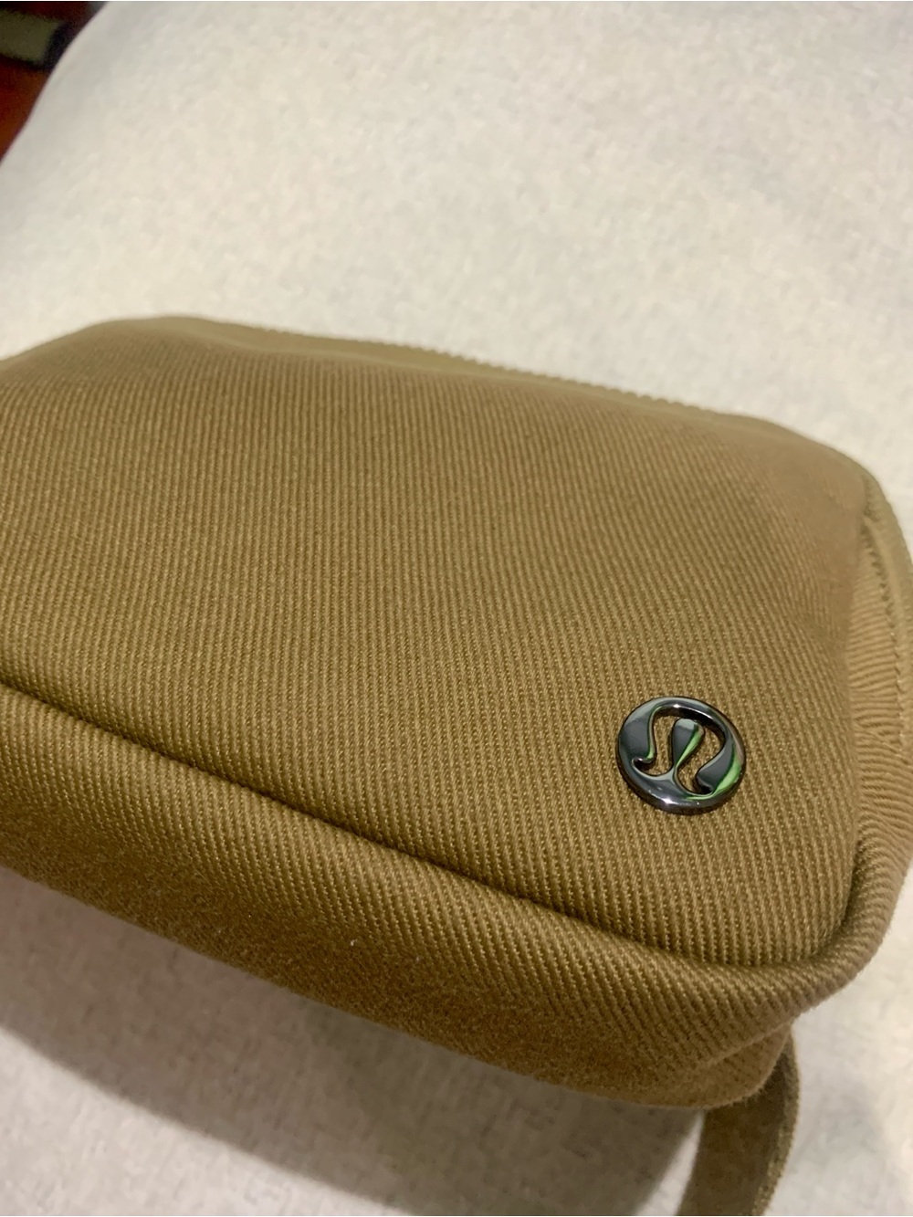 Lulu Everywhere Belt Bag Brown/ Khaki Tan Fanny Pack Lululemon EBB 1L Waist Cros - Picture 9 of 9